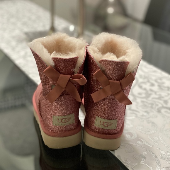 100% Authentic UGG Bailey Bow Pink Sparkle - Picture 3 of 4